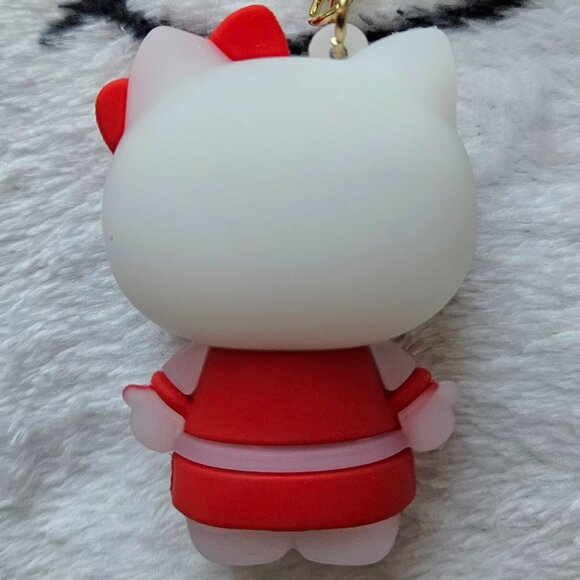 New Hello Kitty Keychain/Bag Charm in Blue/Red/Pink Two-Piece Outfit - Picture 3 of 5